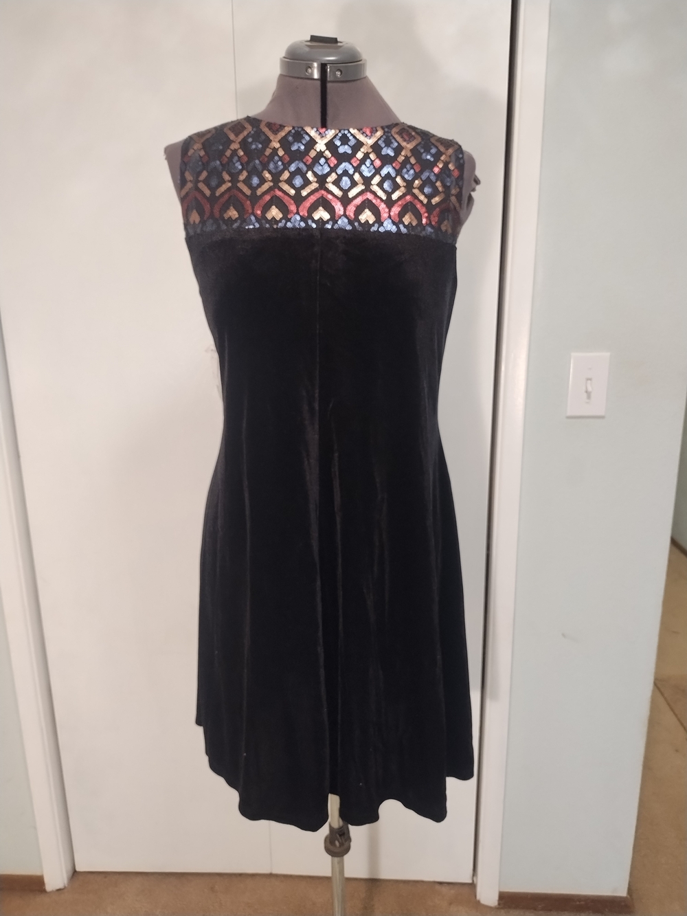 NWT Signature By Robbie Bee Black Velvet Midi Dress with Multicolor Sequin Yoke